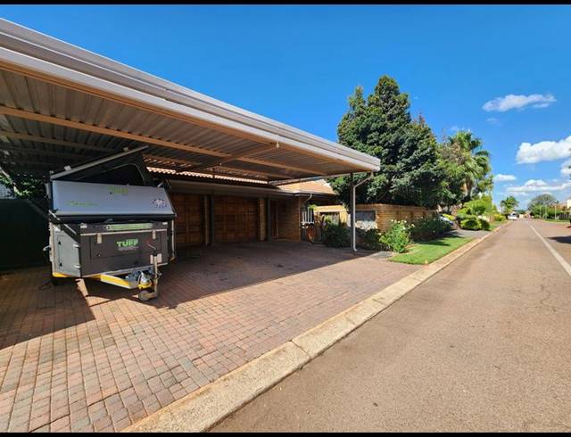 3 BEDROOM HOUSE FOR SALE IN GREEN ACRES ESTATE